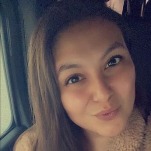 Meet your Posher, Jocelyn